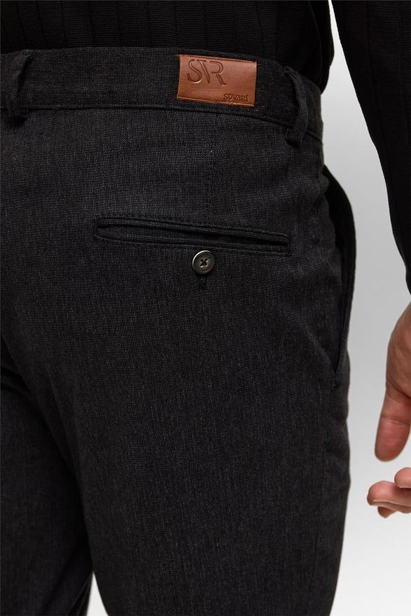 Siyah Regular Armürlü Pantolon