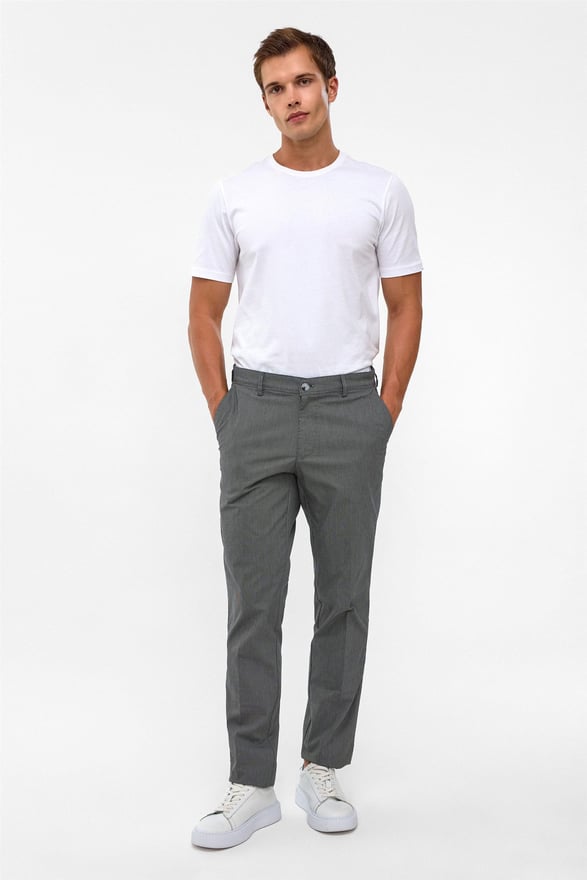 Siyah Regular Armürlü Pantolon