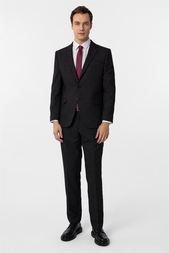 Siyah Regular Desenli Sivri Yaka 4 Drop Takım Elbise