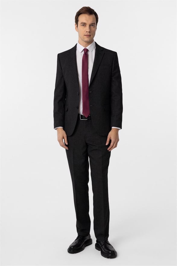 Siyah Regular Desenli Sivri Yaka 4 Drop Takım Elbise