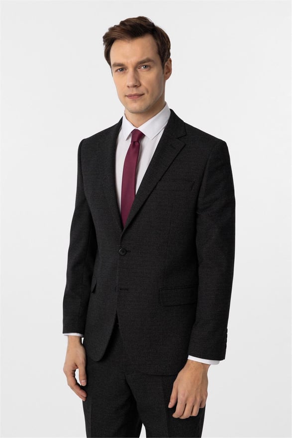 Siyah Regular Desenli Sivri Yaka 4 Drop Takım Elbise