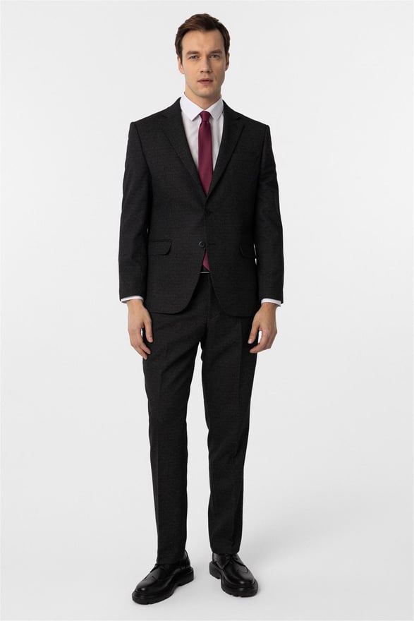 Siyah Regular Desenli Sivri Yaka 4 Drop Takım Elbise