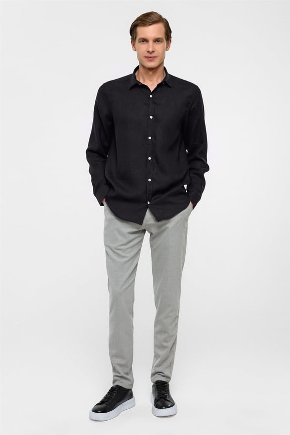 Siyah Regular Fit Düz Klasik Yaka Gömlek