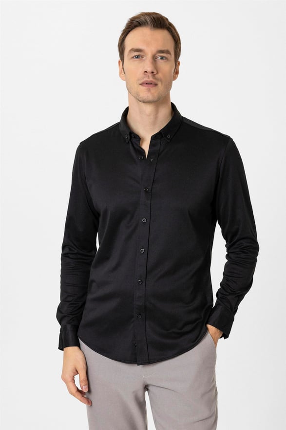 Siyah Slim Armürlü Düğmeli Yaka Gömlek