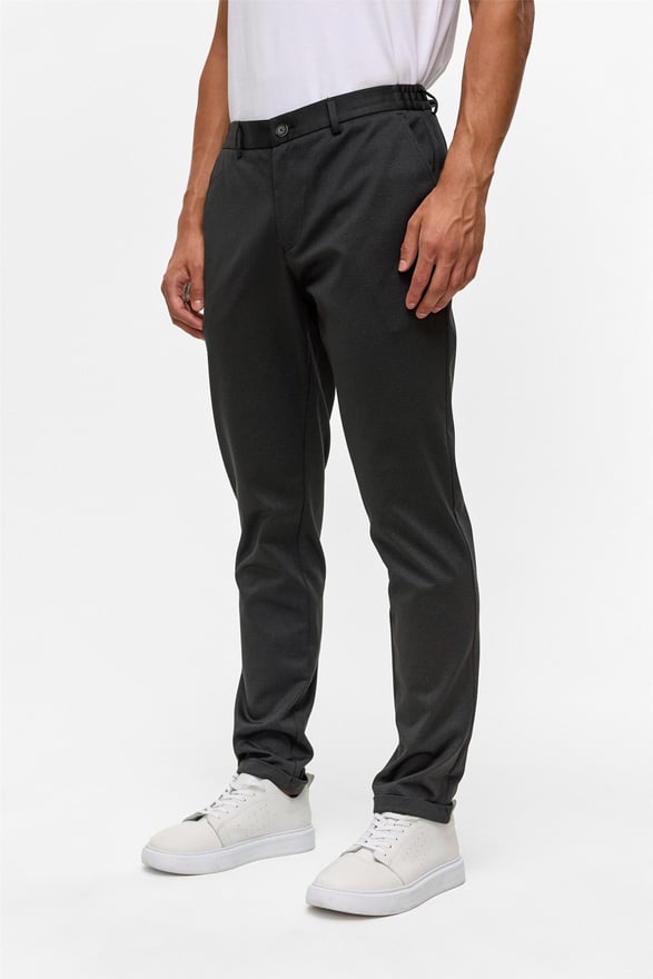 Siyah Slim Armürlü Jogger Pantolon