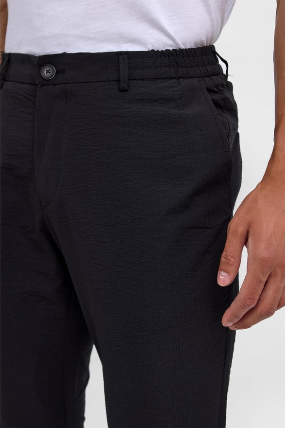 Siyah Slim Armürlü Jogger Pantolon