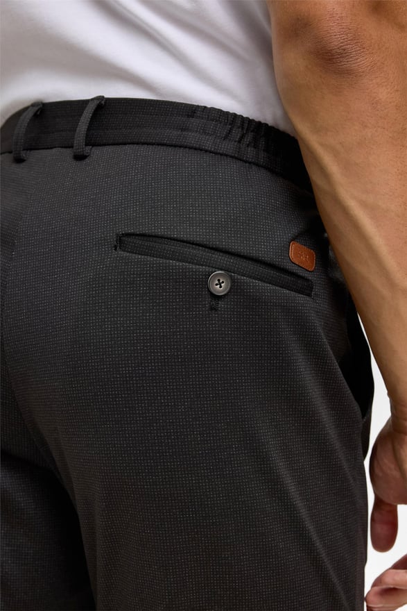 Siyah Slim Armürlü Jogger Pantolon