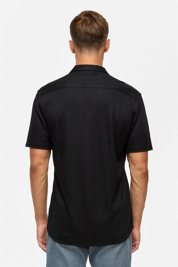 Siyah Slim Desenli Apaş Yaka Gömlek