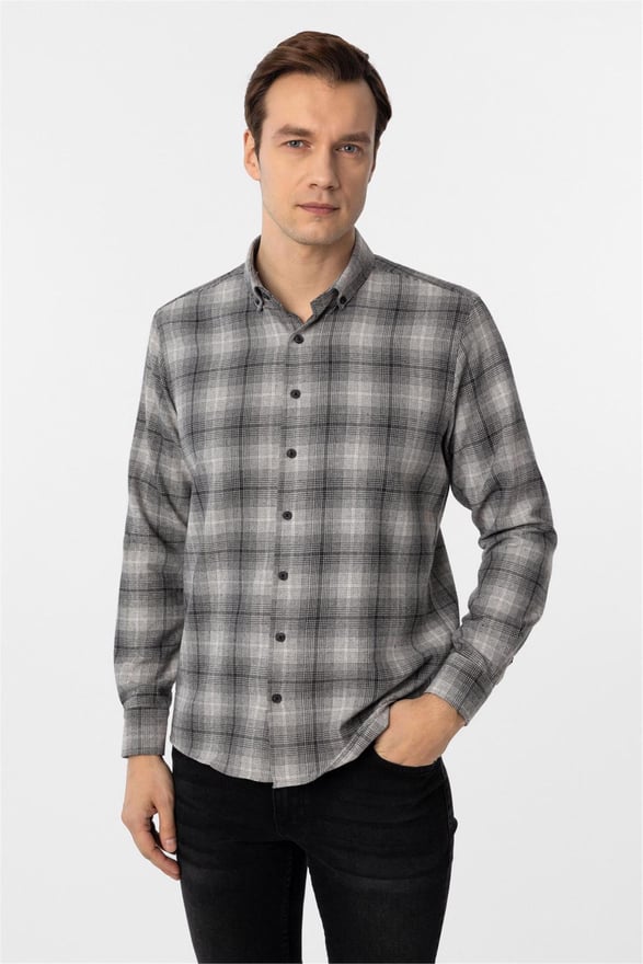 Siyah Slim Düz Düğmeli Yaka Gömlek