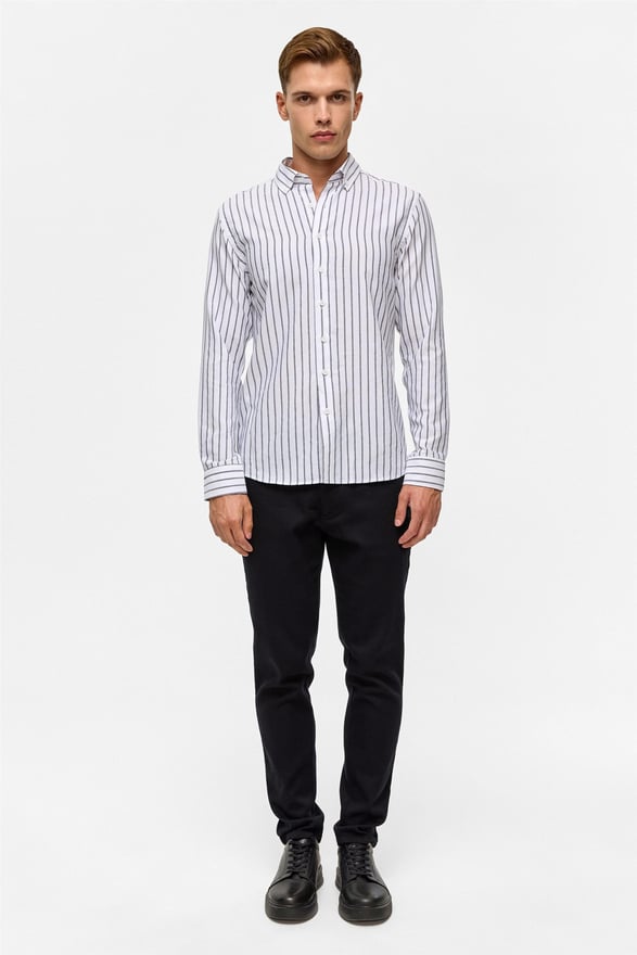 Siyah Slim Düz Düğmeli Yaka Gömlek