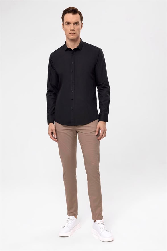 Siyah Slim Düz Klasik Yaka Gömlek