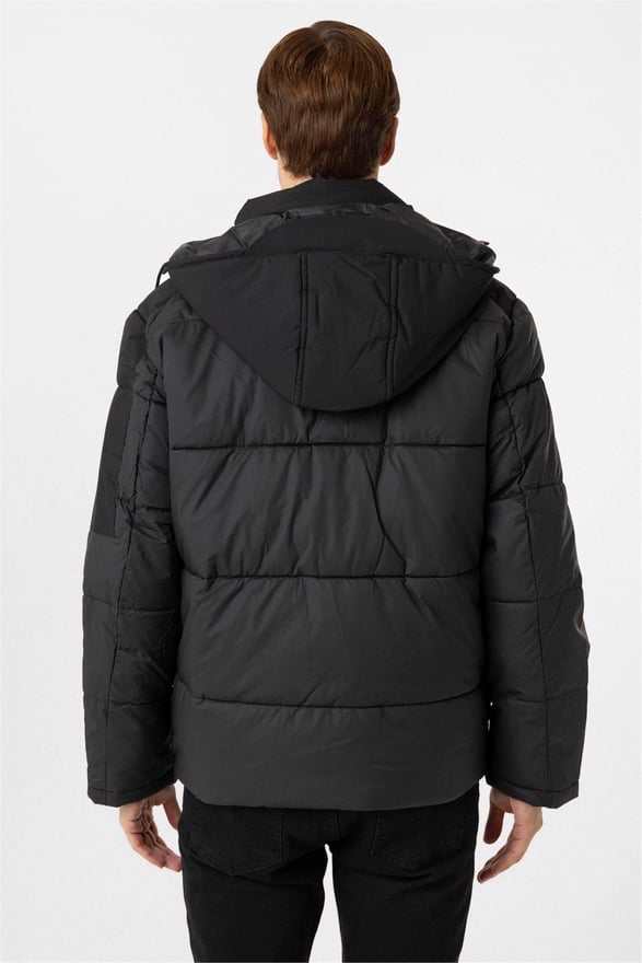 Siyah Slim Kapitone Mont