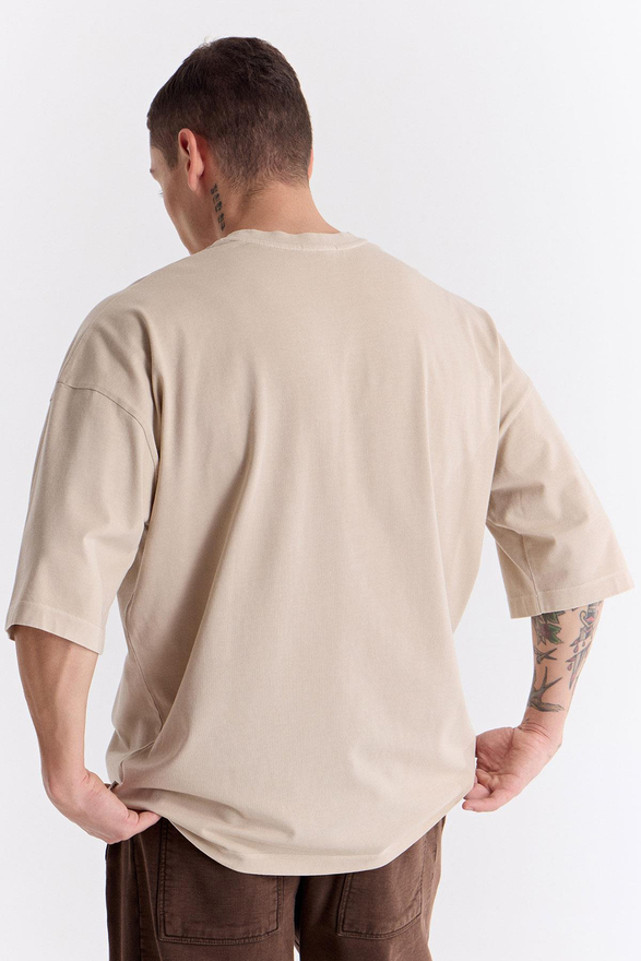 LONG LOGO SUPER OVERSIZE T-SHIRT in beige grey