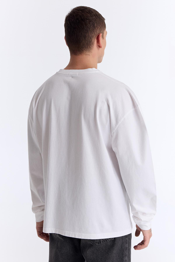 Beyaz Oversize Uzun Kollu Tişört