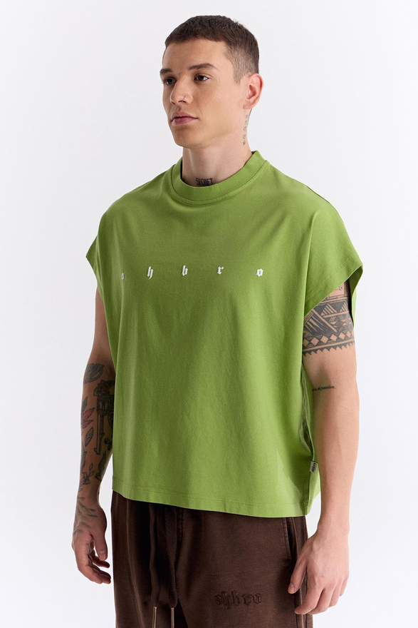 LONG LOGO SUPER OVERSIZE CROP SLEEVELESS T-SHIRT in sharp green