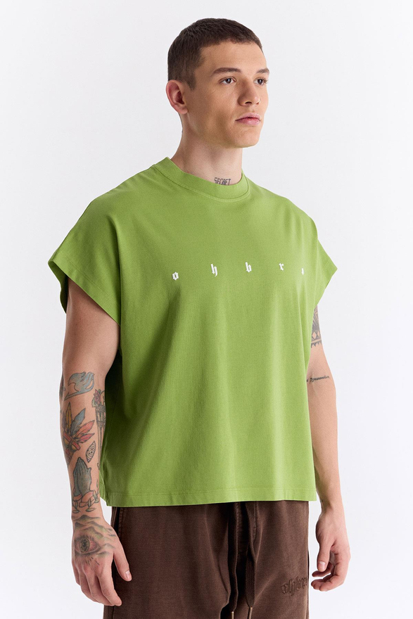 LONG LOGO SUPER OVERSIZE CROP SLEEVELESS T-SHIRT in sharp green