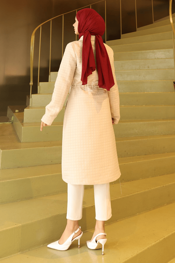 Düğmeli Beli Bağcıklı Kapitone Kap Bej 19289