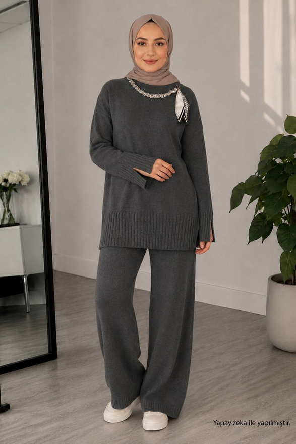 Fularlı Triko Takım Füme 2001