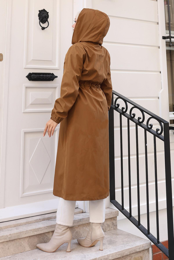 Yazı Detaylı Kapşonlu Mont Taba 15900