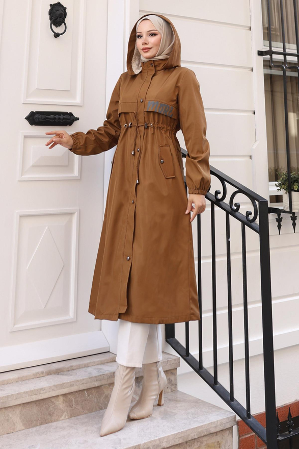 Yazı Detaylı Kapşonlu Mont Taba 15900