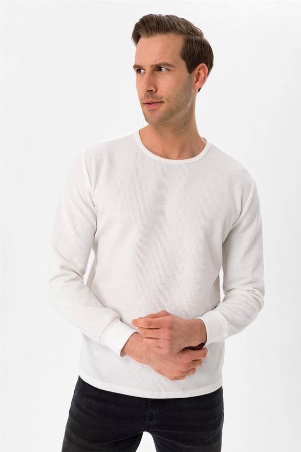 Beyaz Regular Armürlü O Yaka  Sweatshirt
