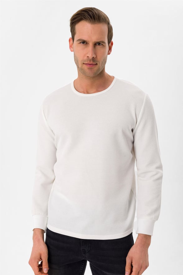 Beyaz Regular Armürlü O Yaka  Sweatshirt