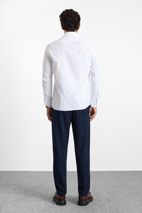 Beyaz Regular Klasik Yaka Minimal Oxford Cepsiz Düğmeli Uzun Kollu Casual Gömlek