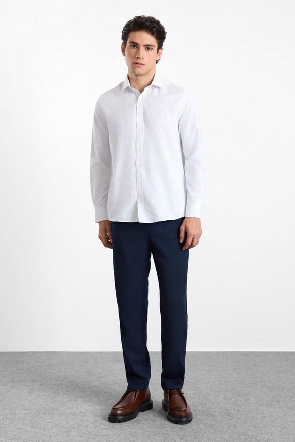 Beyaz Regular Klasik Yaka Minimal Oxford Cepsiz Düğmeli Uzun Kollu Casual Gömlek