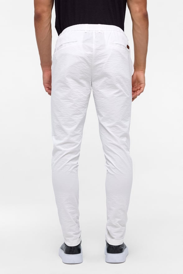 Beyaz Slim Armürlü Jogger Pantolon