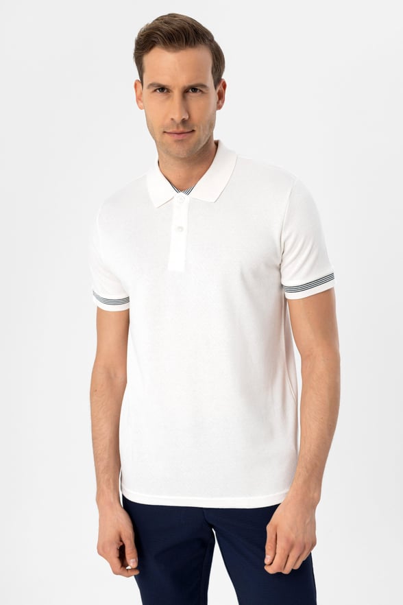 Beyaz Slim Armürlü Polo Yaka Tişört