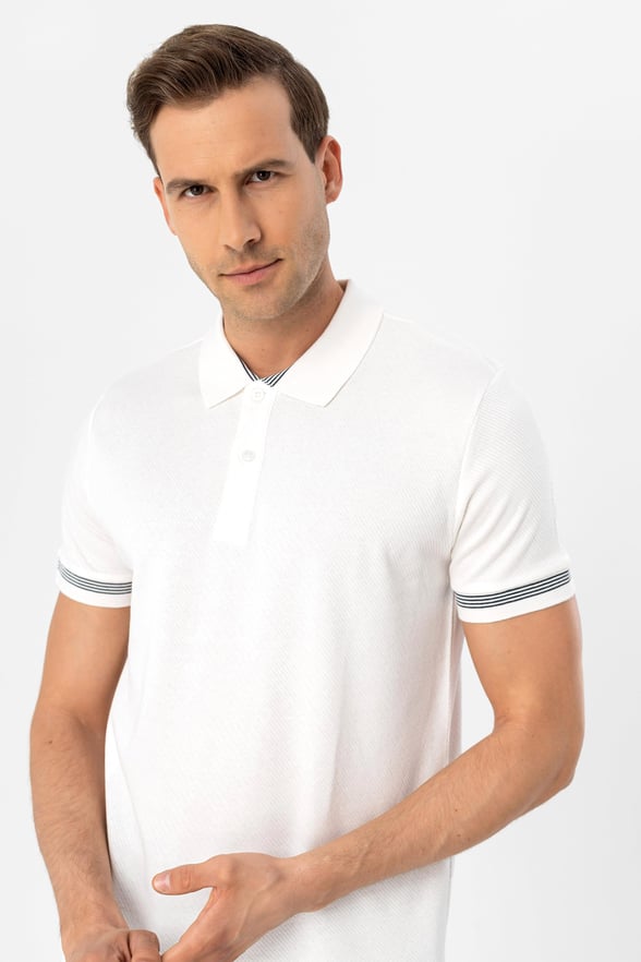 Beyaz Slim Armürlü Polo Yaka Tişört
