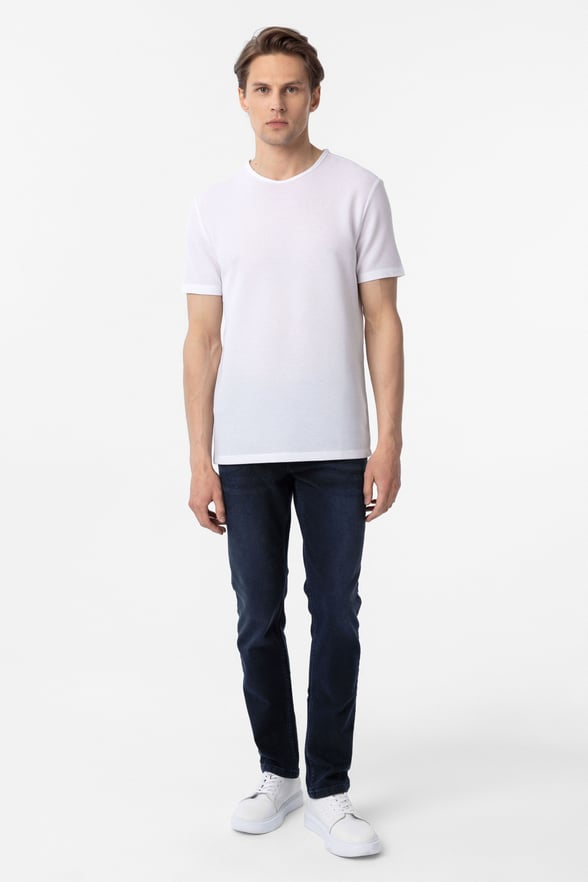 Beyaz Slim Fit Armürlü Bisiklet Yaka Tişört