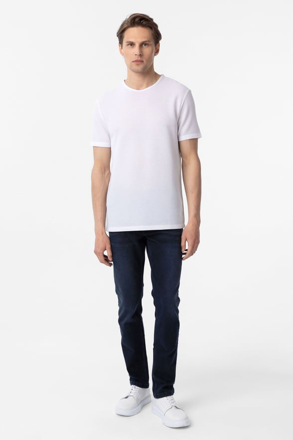 Beyaz Slim Fit Armürlü Bisiklet Yaka Tişört