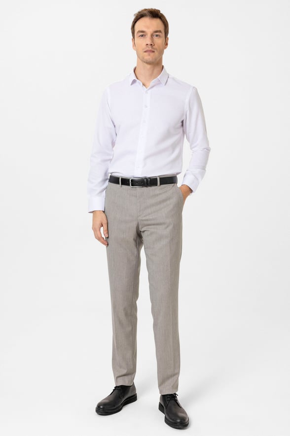 Beyaz Slim Fit Armürlü Klasik Yaka Gömlek