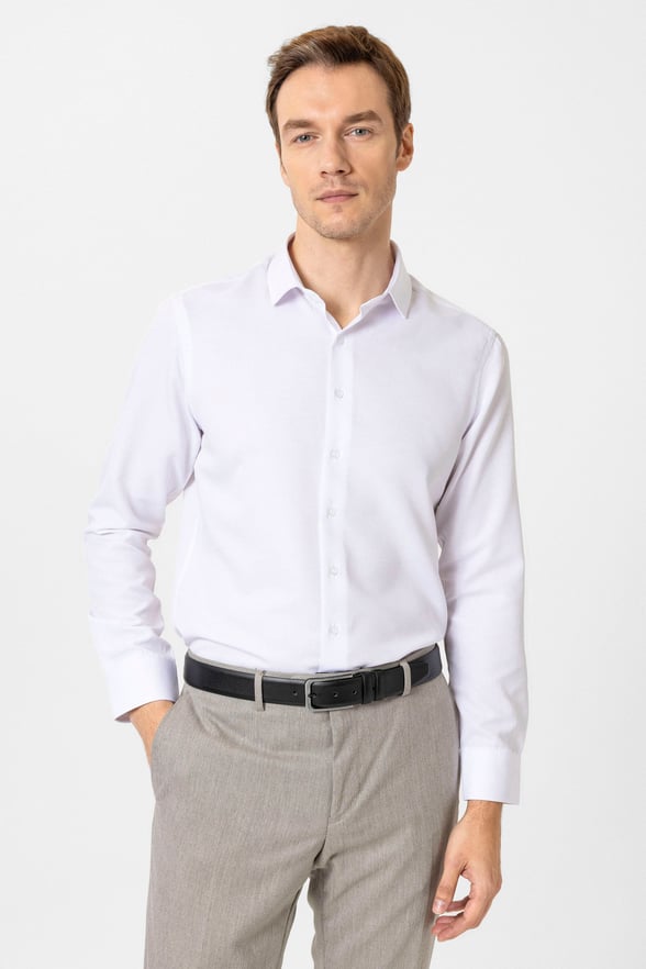 Beyaz Slim Fit Armürlü Klasik Yaka Gömlek