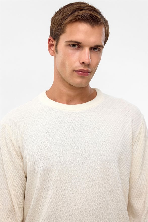 Ekru Slim Fit Armürlü Bisiklet Yaka Triko Kazak