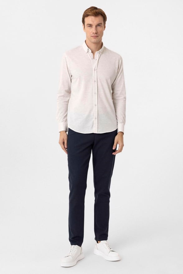 Ekru Slim Fit Armürlü Düğmeli Yaka Gömlek