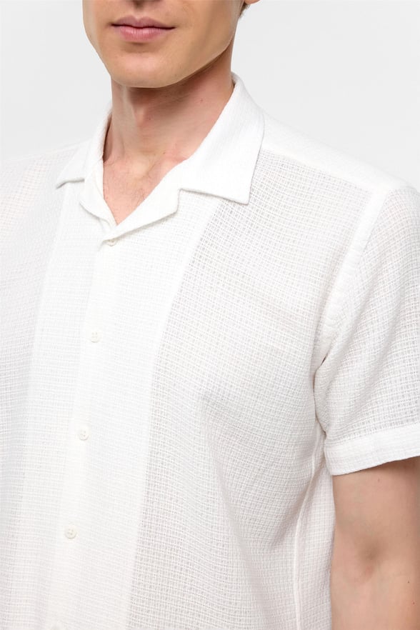 Ekru Slim Fit Düz Apaş Yaka Gömlek