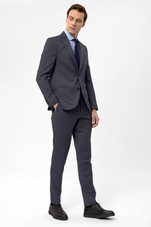 Lacivert Slim Fit Armürlü Sivri Yaka 6 Drop Klasik Takım Elbise