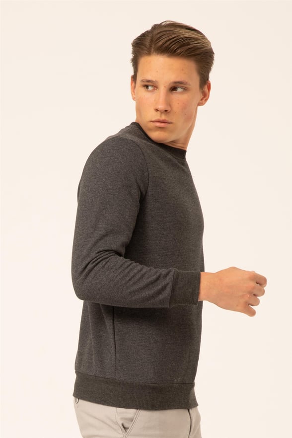 Siyah Regular Armürlü O Yaka  Sweatshirt
