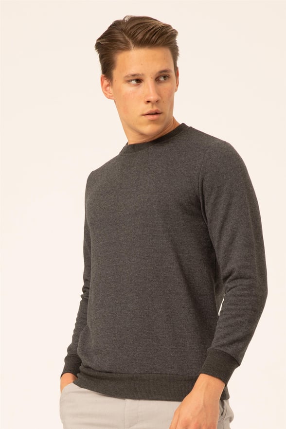 Siyah Regular Armürlü O Yaka  Sweatshirt