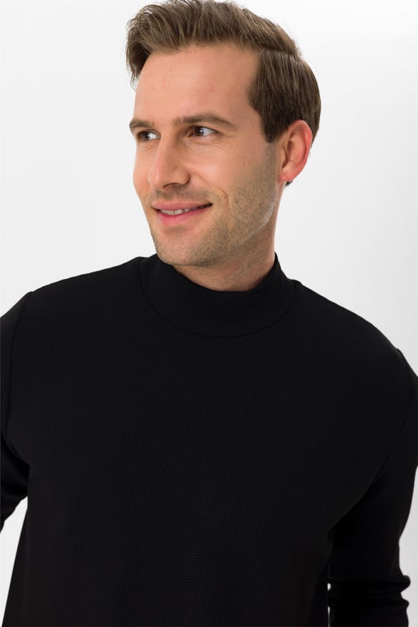 Siyah Regular Armürlü Yarım Balıkçı Yaka  Sweatshirt