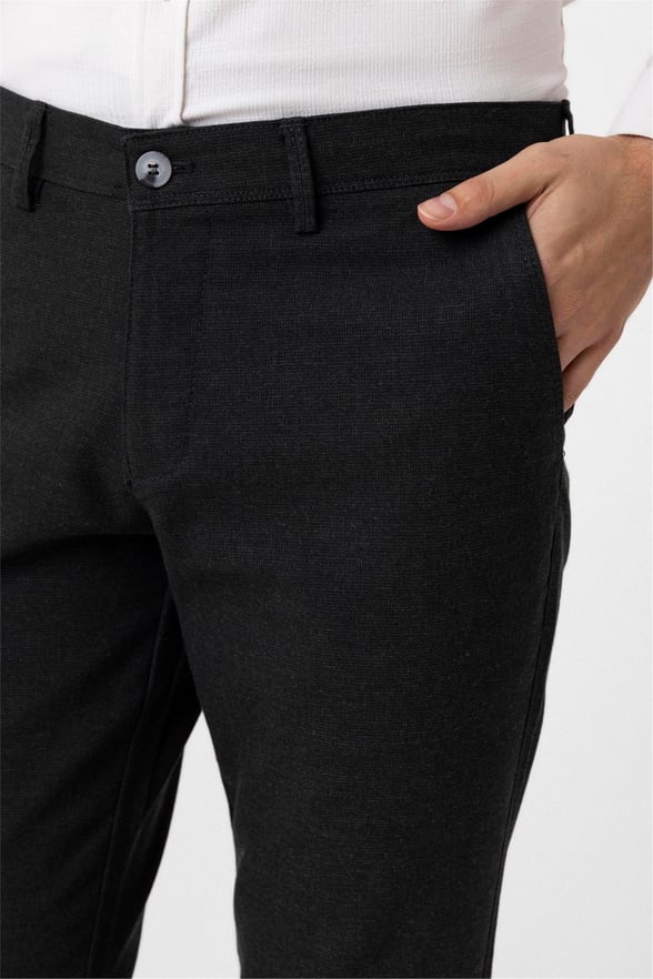 Siyah Slim Armürlü Pantolon