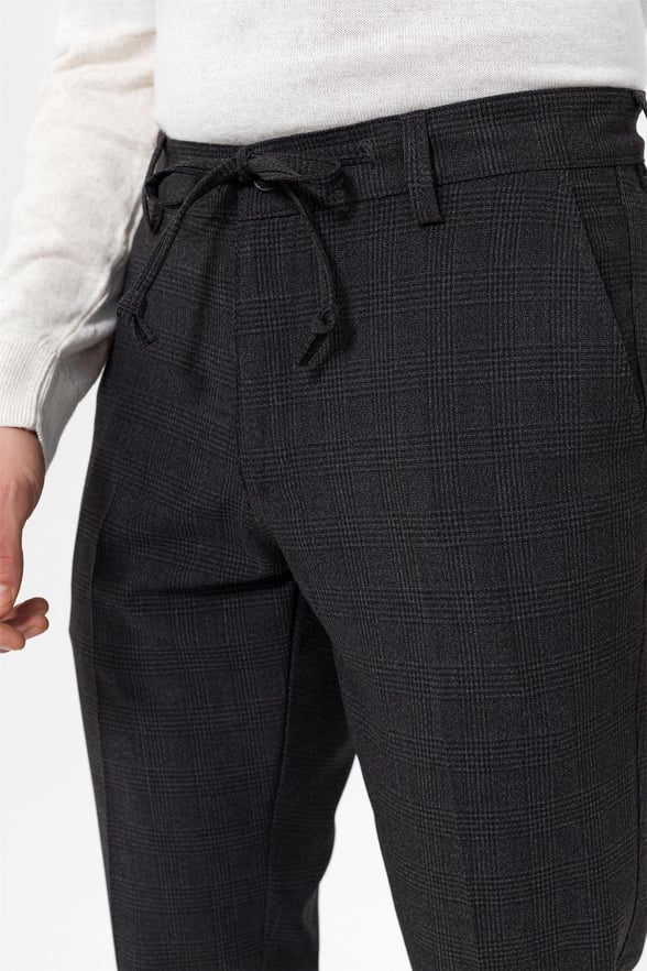 Siyah Slim Armürlü   Pantolon