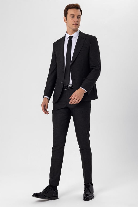 Siyah Slim Armürlü Sivri Yaka 6 Drop                                                       Takım Elbise