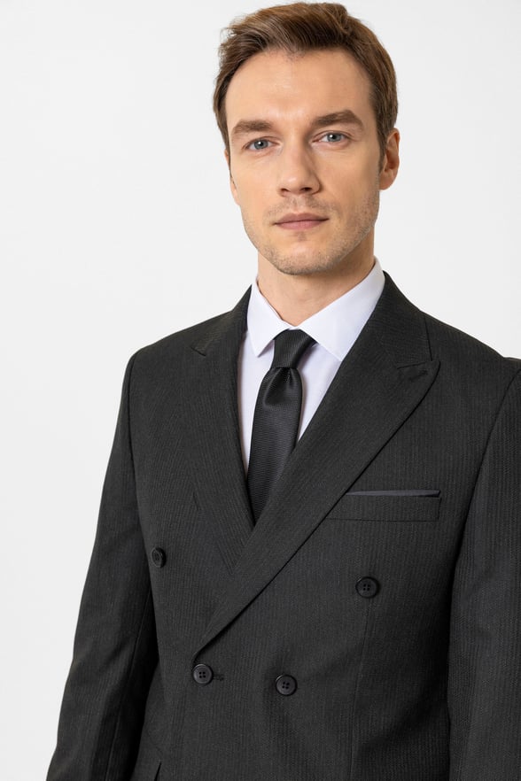 Siyah Slim Fit Düz Kruvaze Yaka 6 Drop Klasik Takım Elbise
