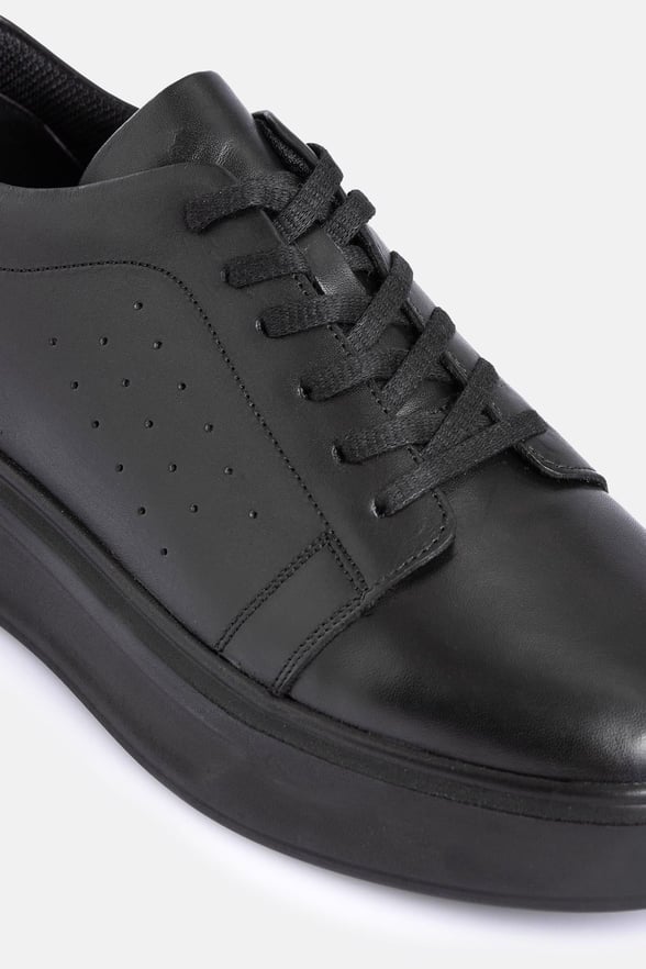 Siyah Sneakers Ayakkabı