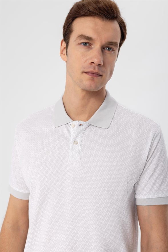 Beyaz Regular Baskılı Polo Yaka  Tişört