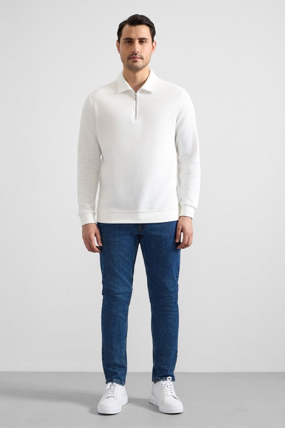 Beyaz Regular Düz Yarım Balıkçı Yaka Sweatshirt
