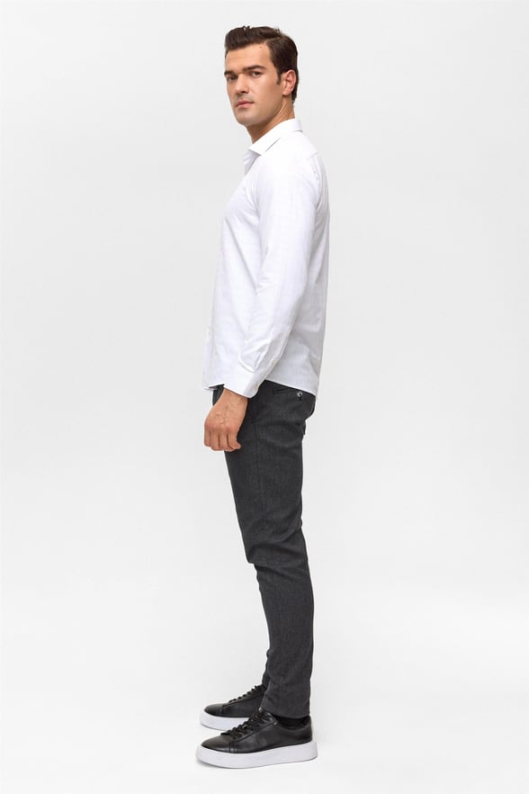 Beyaz Slim Fit Armürlü Klasik Yaka Gömlek